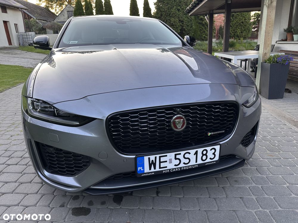 Jaguar XE 2.0 P250 R-Dynamic Black - 9