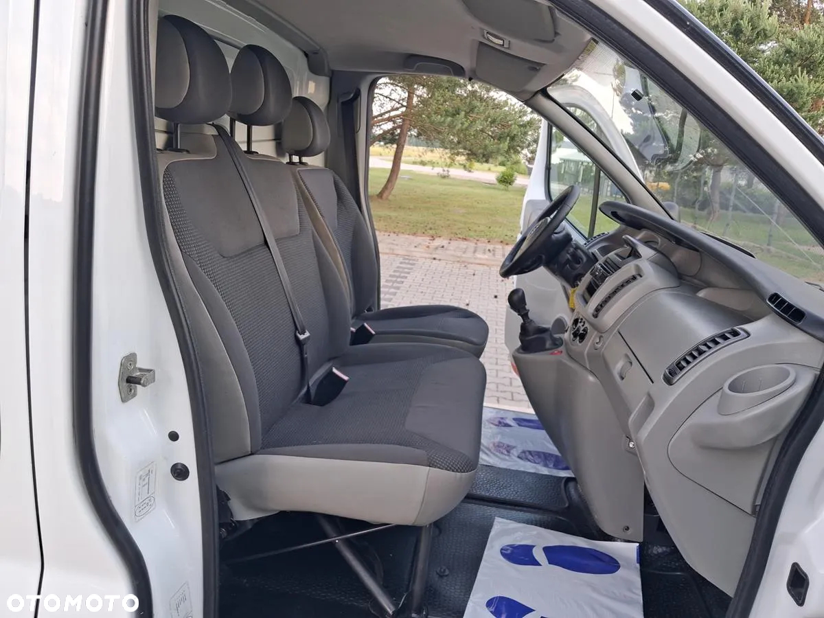 Opel Vivaro - 26