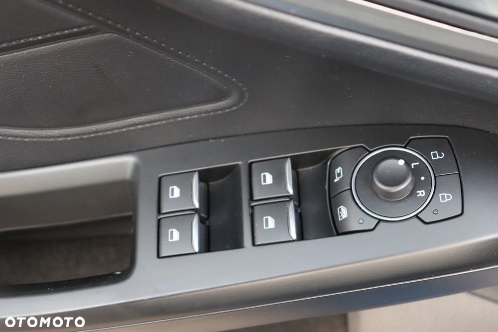 Ford Focus 1.5 EcoBlue Start-Stopp-System TITANIUM STYLE - 38