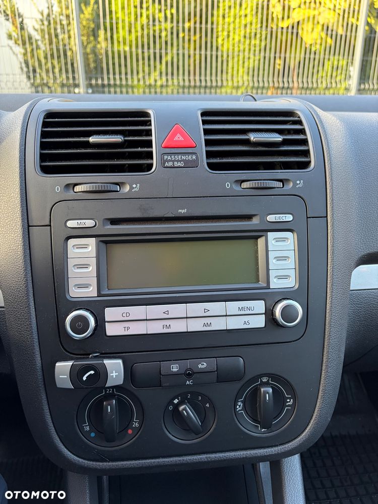 Volkswagen Golf 1.9 TDI Comfortline - 6