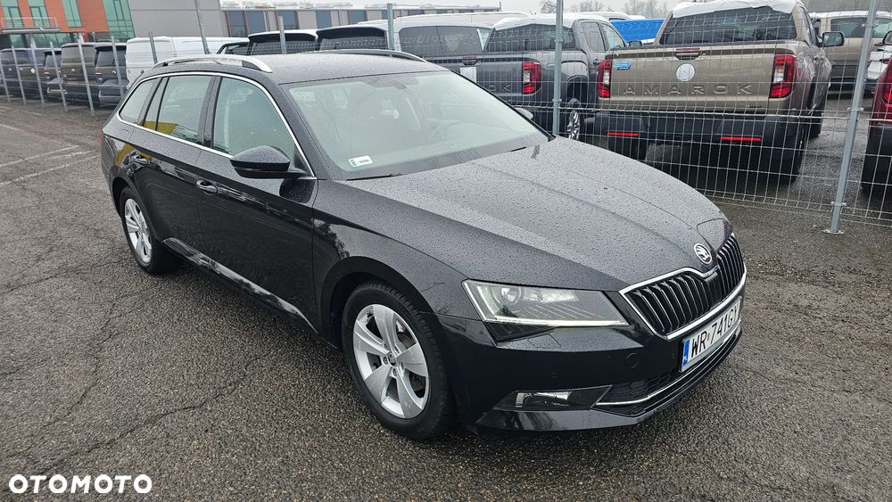 Skoda Superb 2.0 TDI Ambition DSG7 - 4