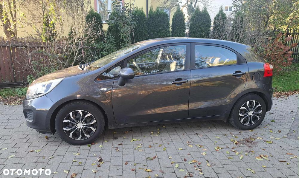 Kia Rio 1.1 crdi M - 3