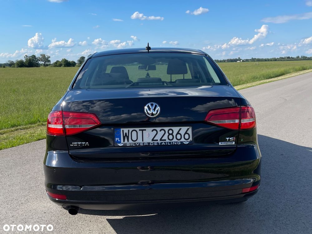 Volkswagen Jetta 1.2 TSI Comfortline - 2