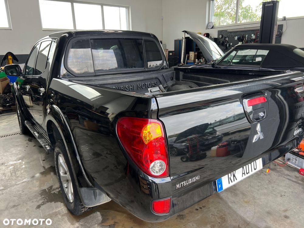 Mitsubishi L200 2.5 DID Instyle Sport - 6