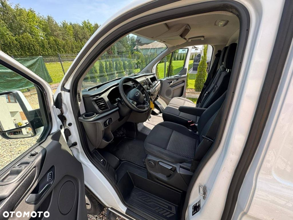 Ford Transit Custom - 8