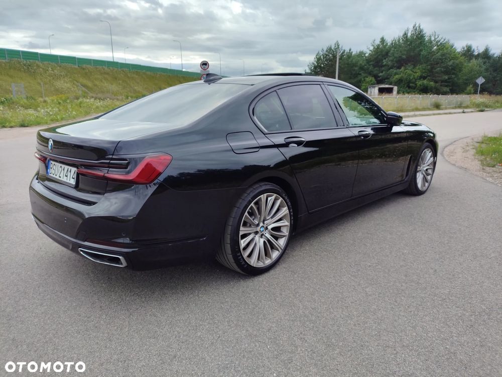 BMW Seria 7 740d xDrive mHEV sport - 3