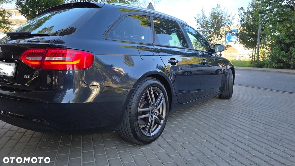 Audi A4 Avant 2.0 TDI - 24