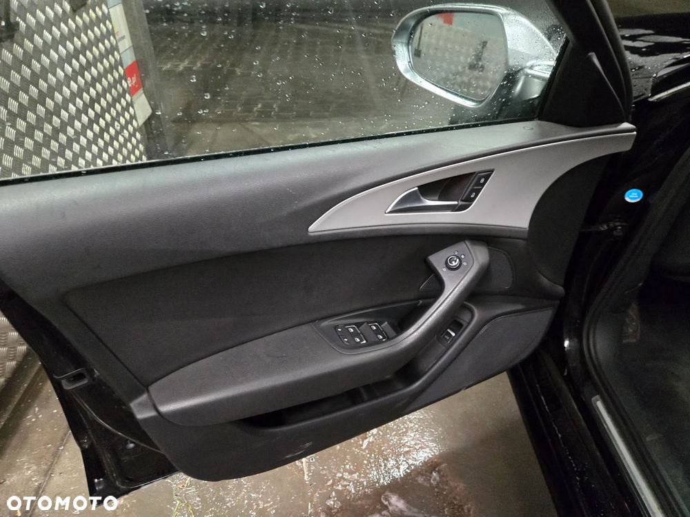 Audi A6 Avant 2.0 TDI quattro S tronic - 15