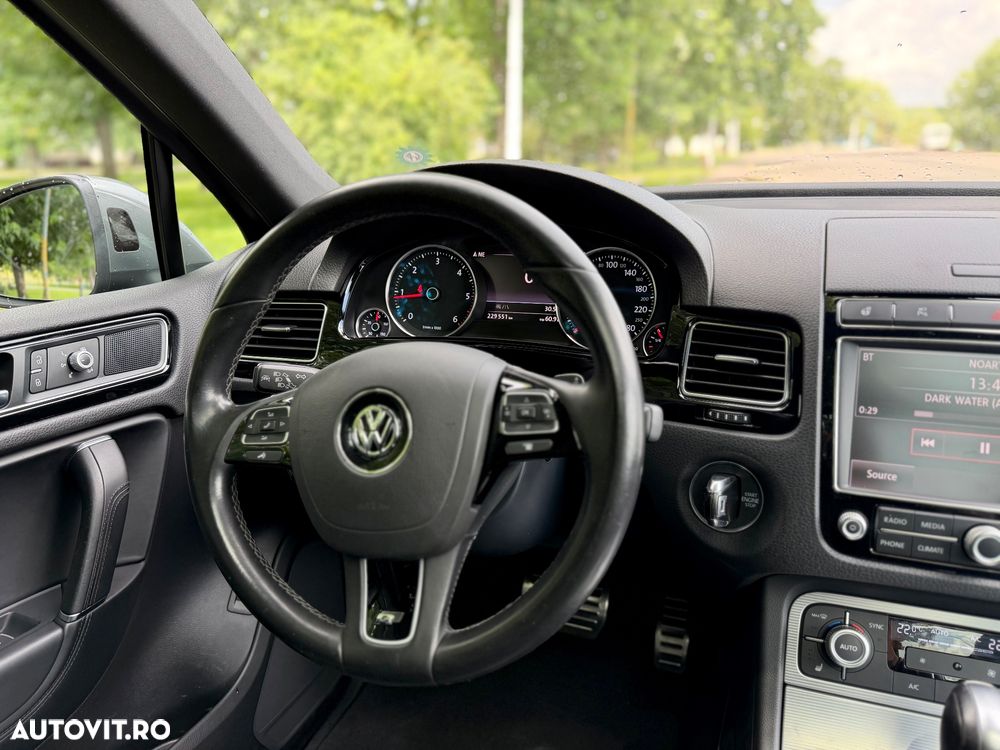 VOLKSWAGEN Touareg 2016 — imagine 12
