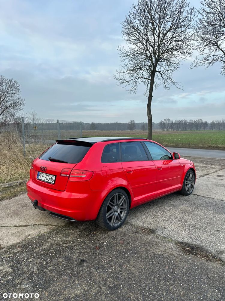 Audi A3 Sportback 2.0 TDI DPF S tronic S line Sportpaket - 4