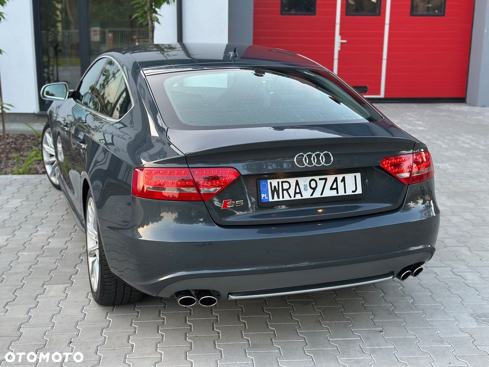 Audi S5 Coupé - 12