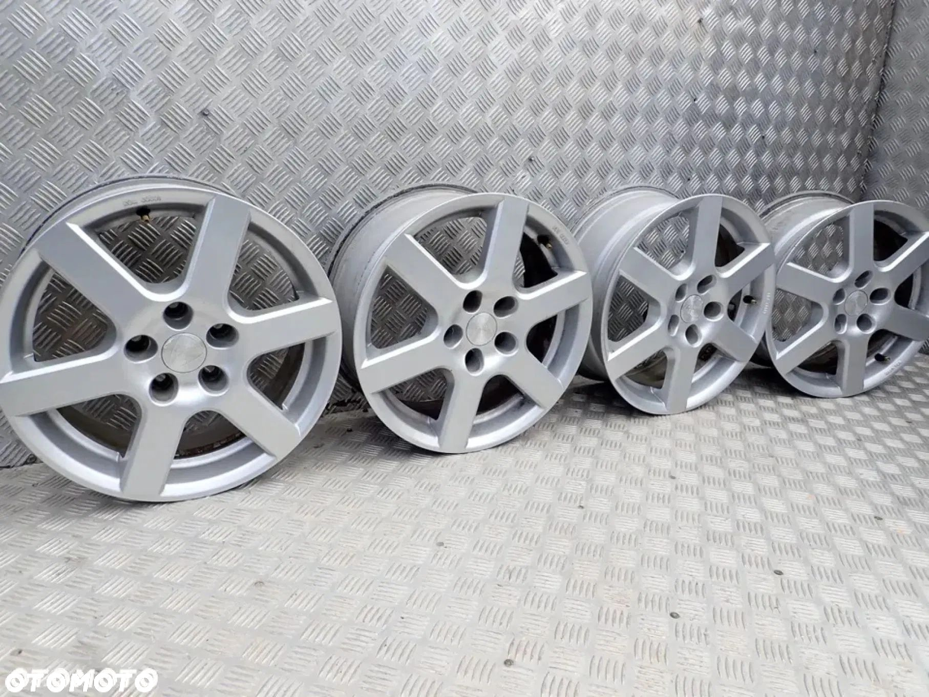 FELGI ALUMINIOWE KIA HYUNDAI 5X114,3 ET40 7JX16 67.1 - 2