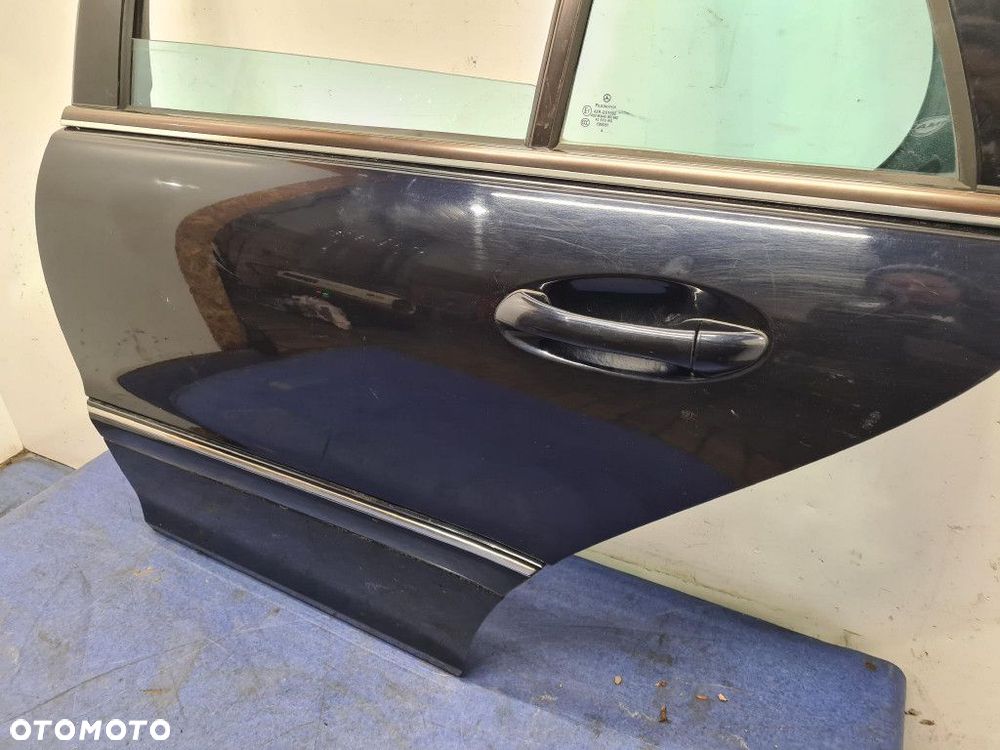 MERCEDES W203 LIFT KOMBI DRZWI TYŁ LEWE 768 - 8