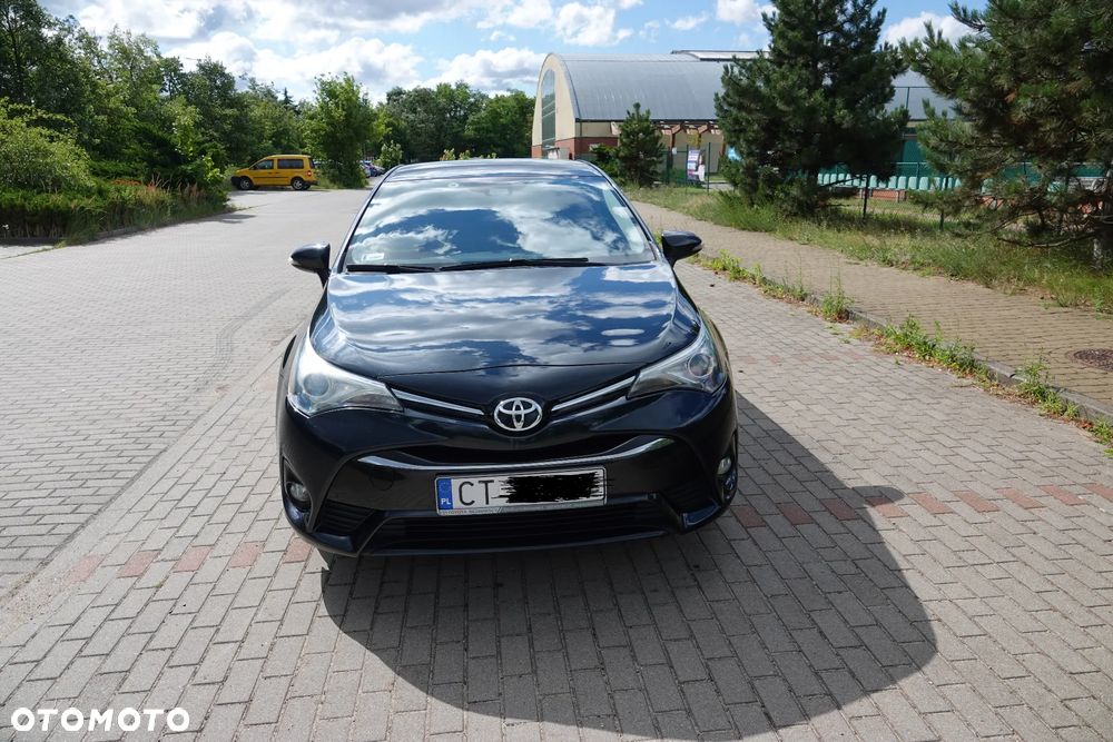 Toyota Avensis 1.8 Premium - 2
