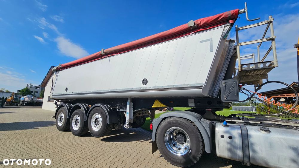 Schmitz Cargobull Ski24 - 1