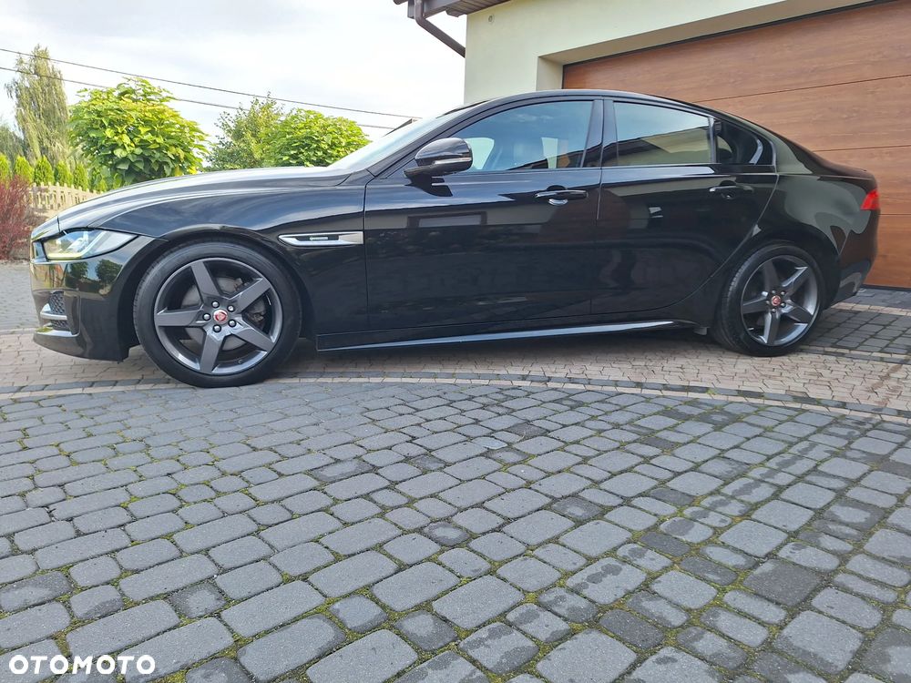 Jaguar XE 20d R-Sport - 3