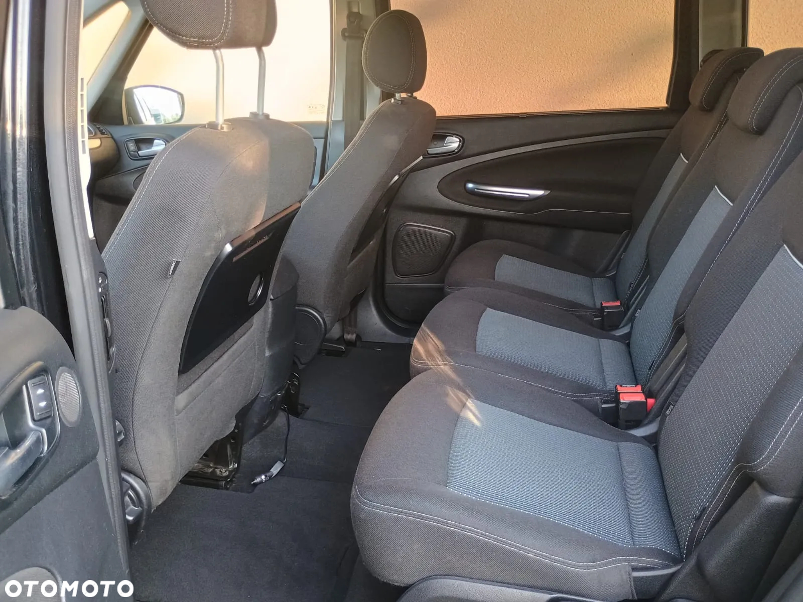 Ford Galaxy - 10