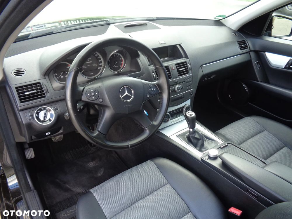 Mercedes-Benz Klasa C 180 BlueEFFICIENCY Avantgarde - 20