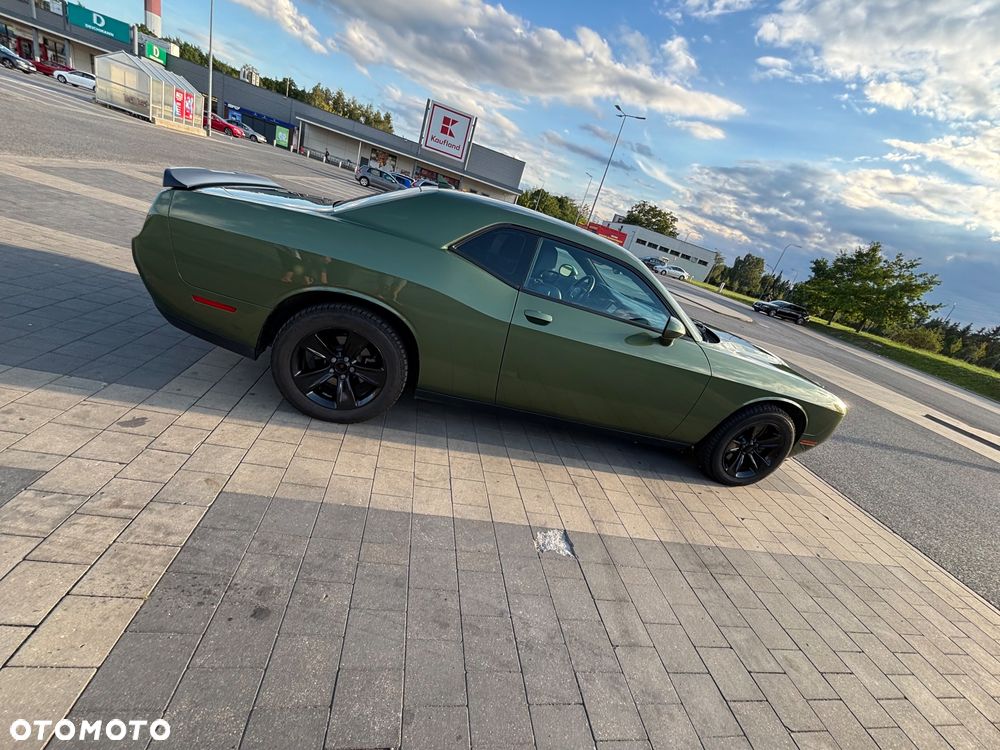 Dodge Challenger 3.6 GT AWD - 14