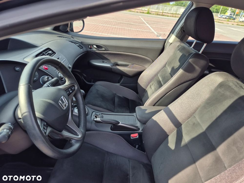 Honda Civic 1.8 Sport - 17
