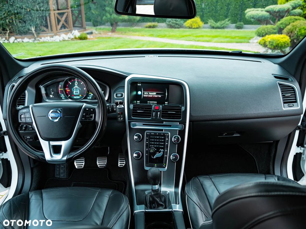 Volvo XC 60 D3 R-Design - 18