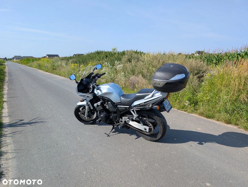 Yamaha FZS - 1