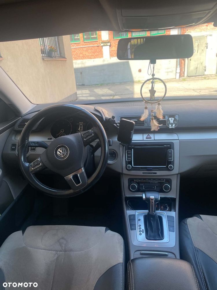Volkswagen Passat - 6