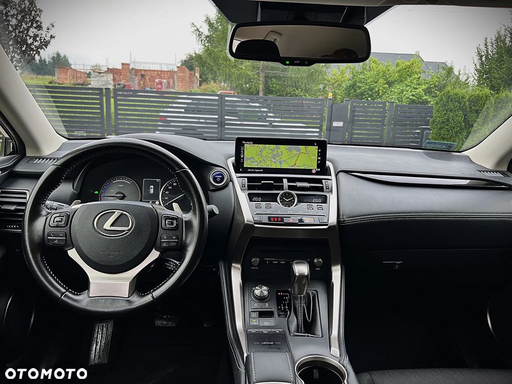 Lexus NX 300h Business Edition AWD - 40