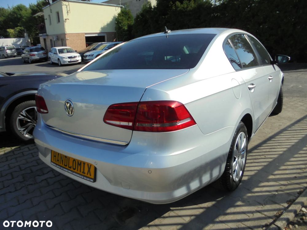Volkswagen Passat 2.0 TDI Comfortline - 4