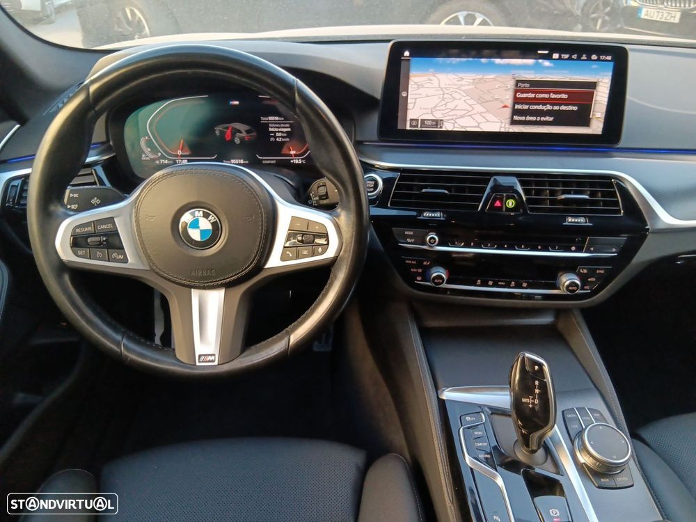 BMW 520 d Pack Desportivo M Auto - 15
