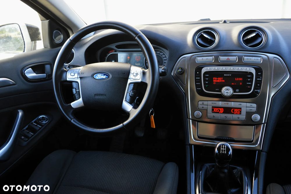 Ford Mondeo 2.0 Trend X100 / X - 9