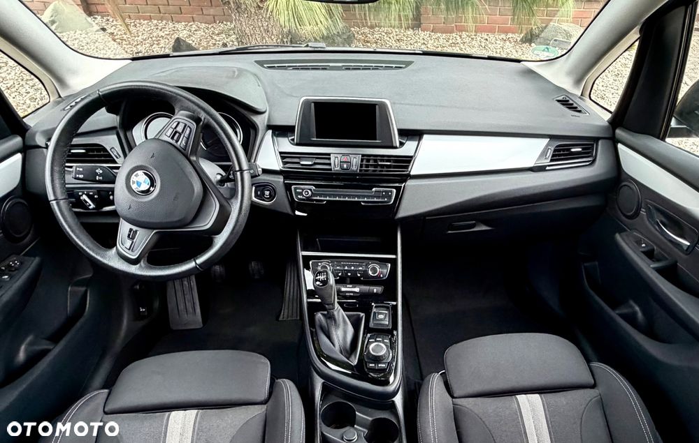 BMW Seria 2 218i Sport Line - 6