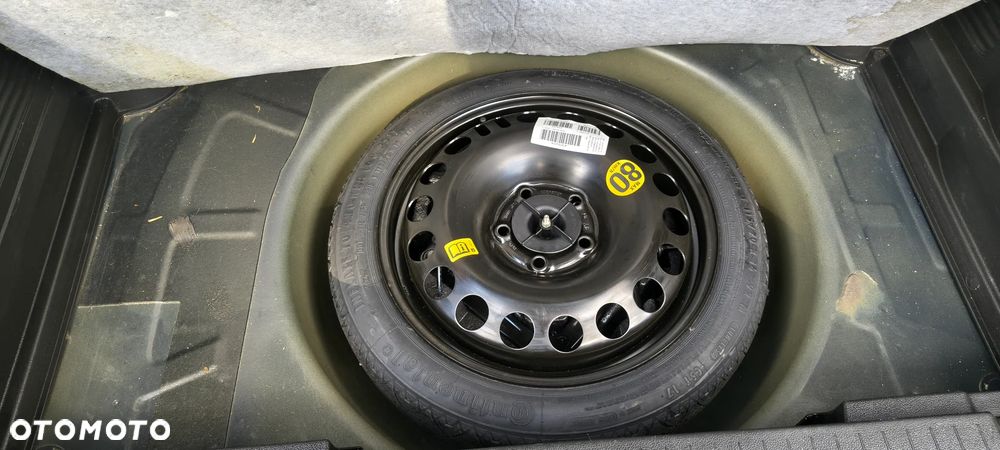 Opel Meriva 1.4 T Cosmo S&S - 15