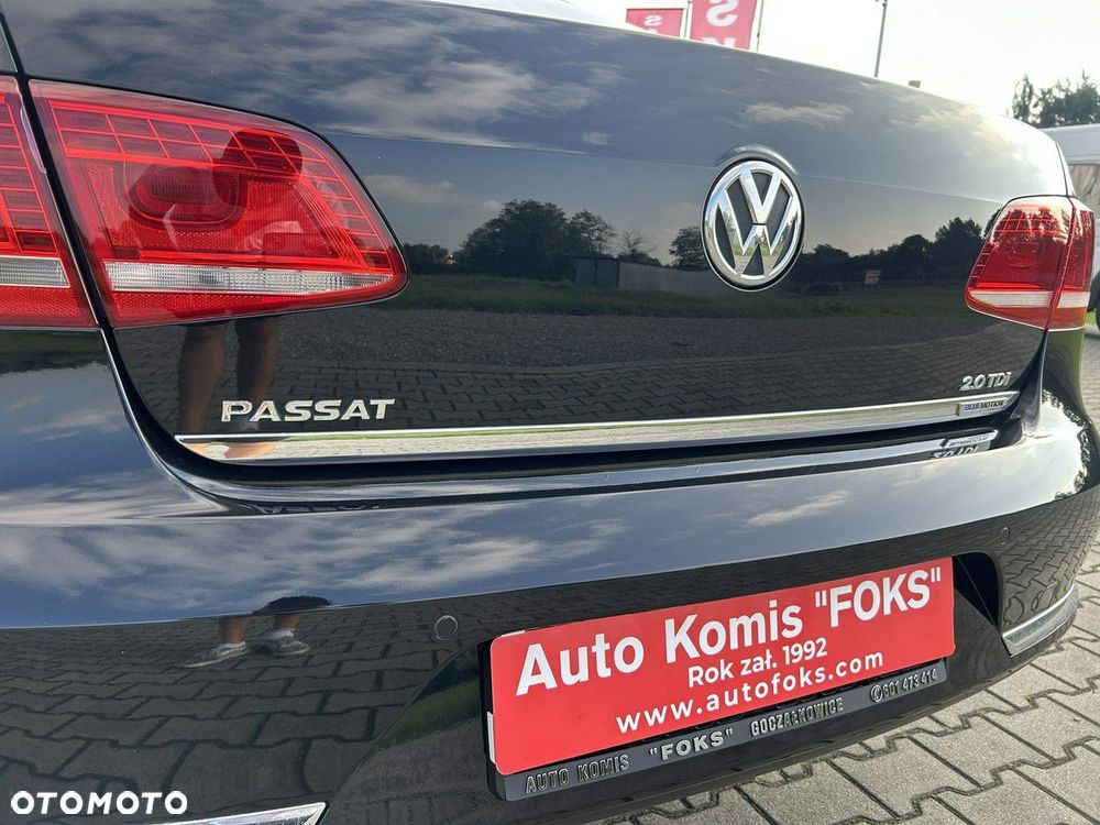 Volkswagen Passat 2.0 TDI Highline - 23