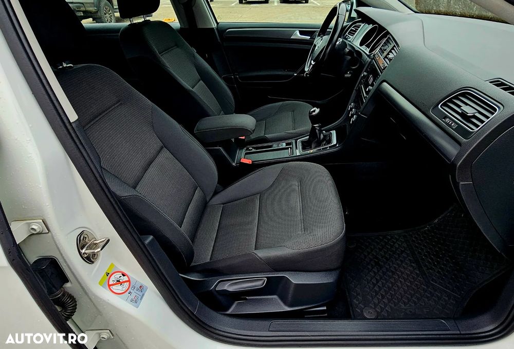 Volkswagen Golf 1.6 TDI Comfortline - 14