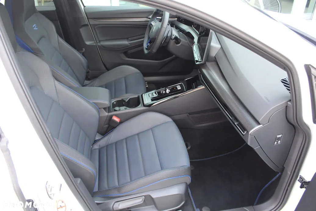 Volkswagen Golf VIII 2.0 TSI 4Motion R - 15