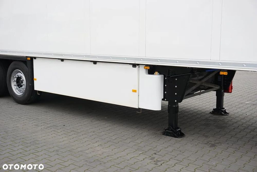 Schmitz Cargobull CHŁODNIA / CARRIER 1950 / MULTITEMPERATURA / OŚ PODNOSZONA - 17