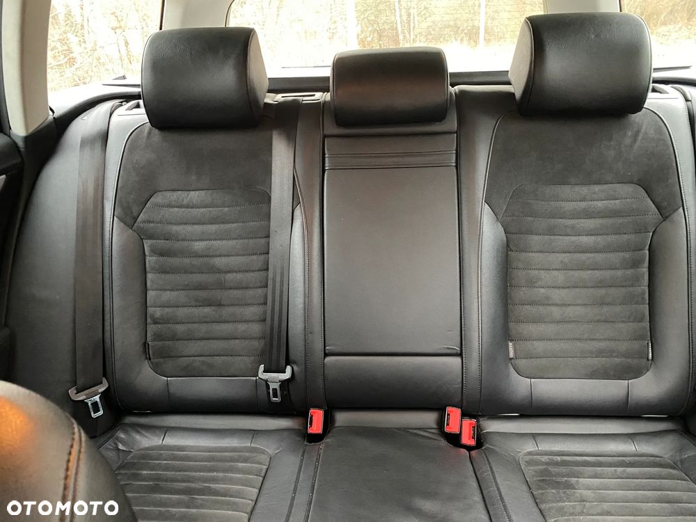 Volkswagen Passat 2.0 TDI Highline DSG - 15