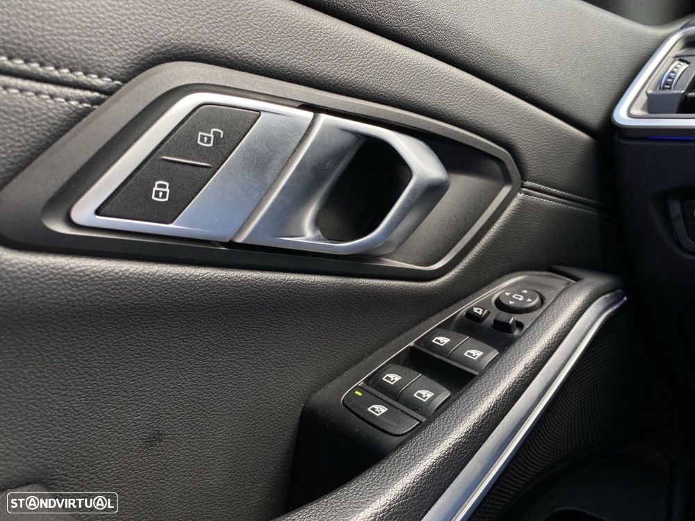 BMW 320 d Line Sport Auto - 12