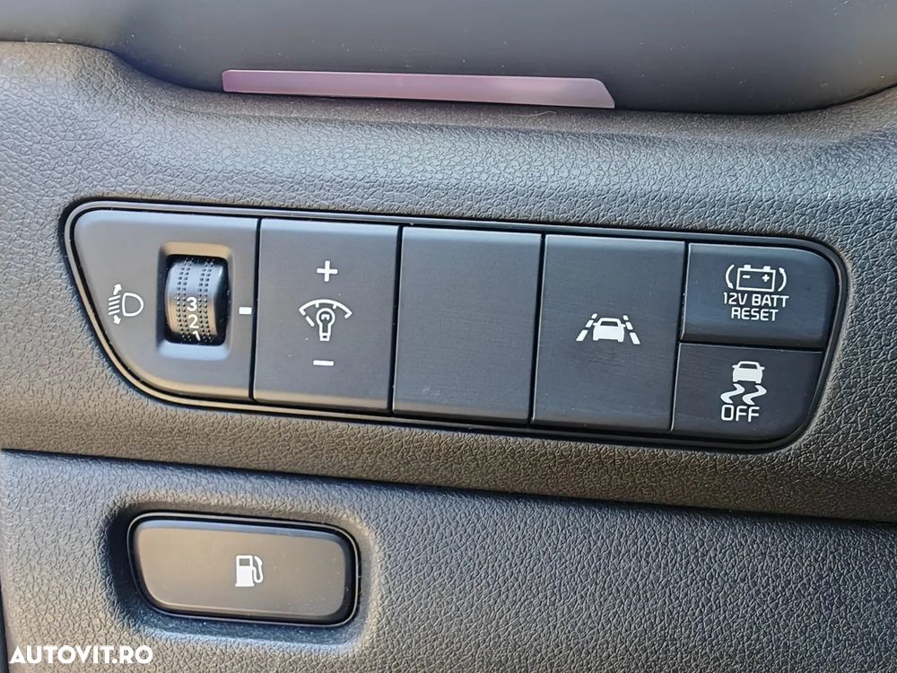 Kia Niro 1.6 GDI HEV 2WD OPF Aut. Spirit - 16