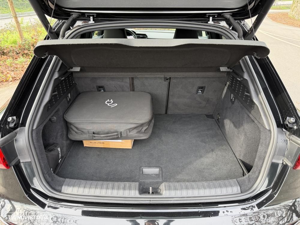 Audi A3 Sportback 45 TFSIe S tronic S line - 32