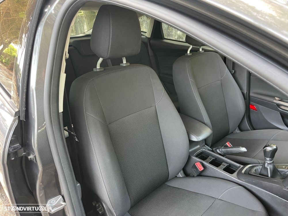 Ford Focus 1.0 SCTi Trend+ - 36