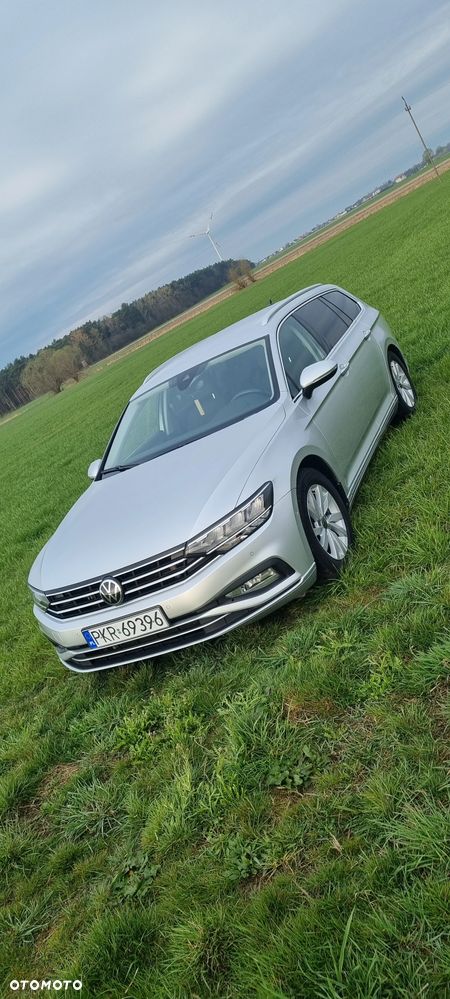 Volkswagen Passat - 2