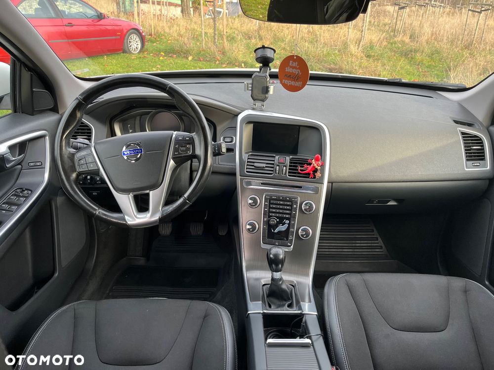 Volvo XC 60 D4 AWD Momentum - 12