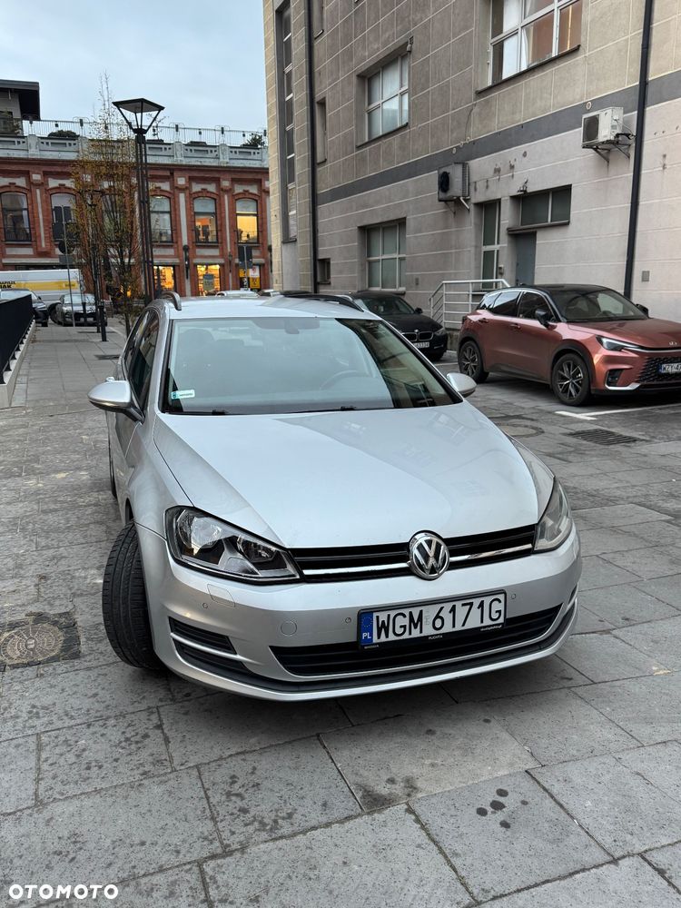 Volkswagen Golf - 2