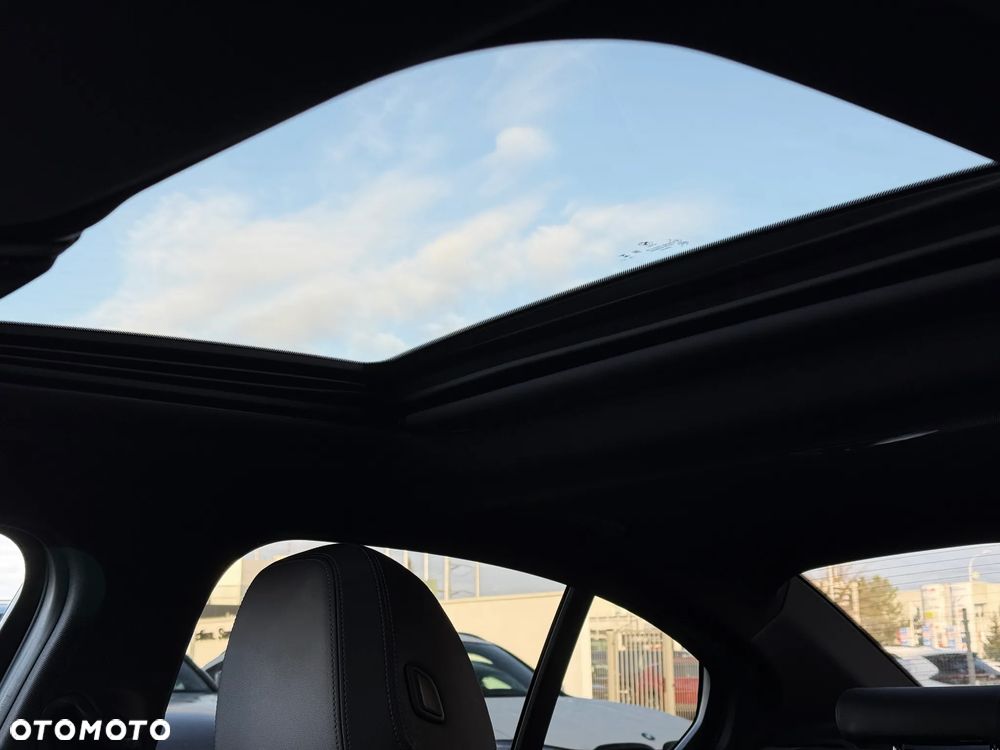 BMW Seria 3 330i xDrive M Sport - 30