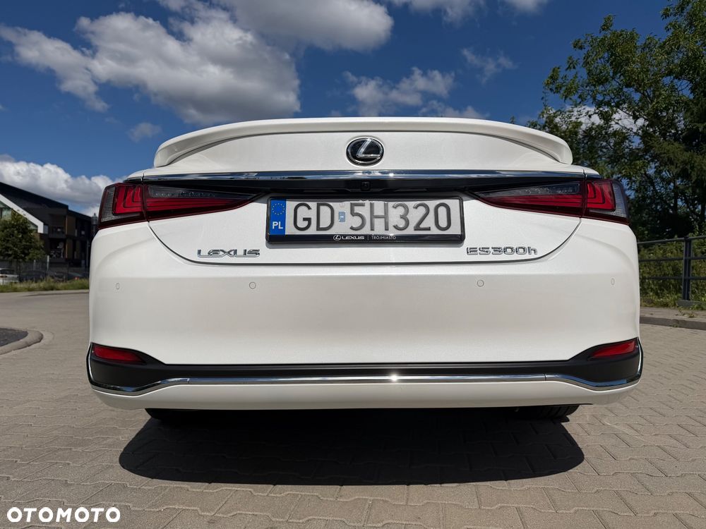 Lexus ES 300h Prestige - 4
