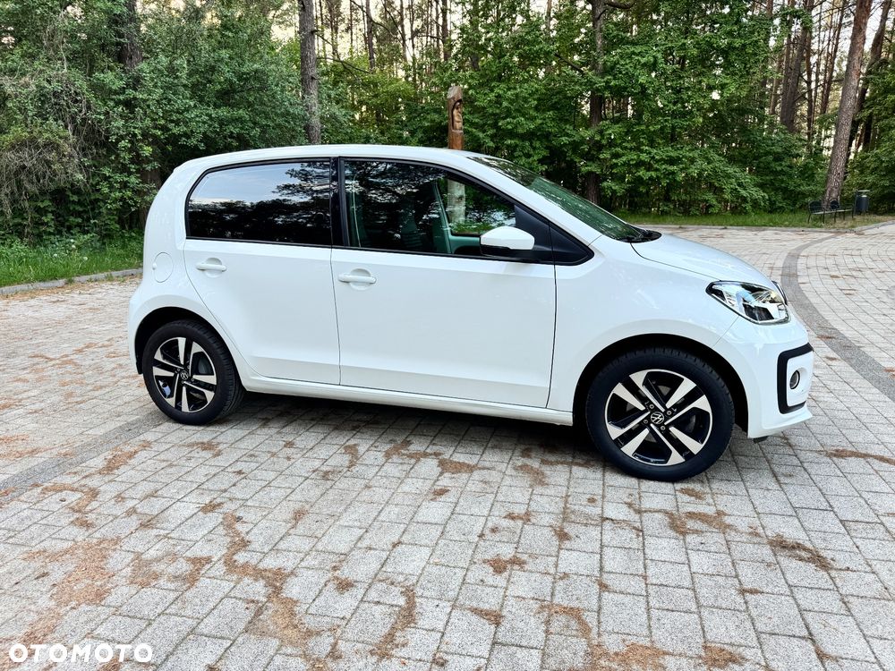 Volkswagen up! Active - 10