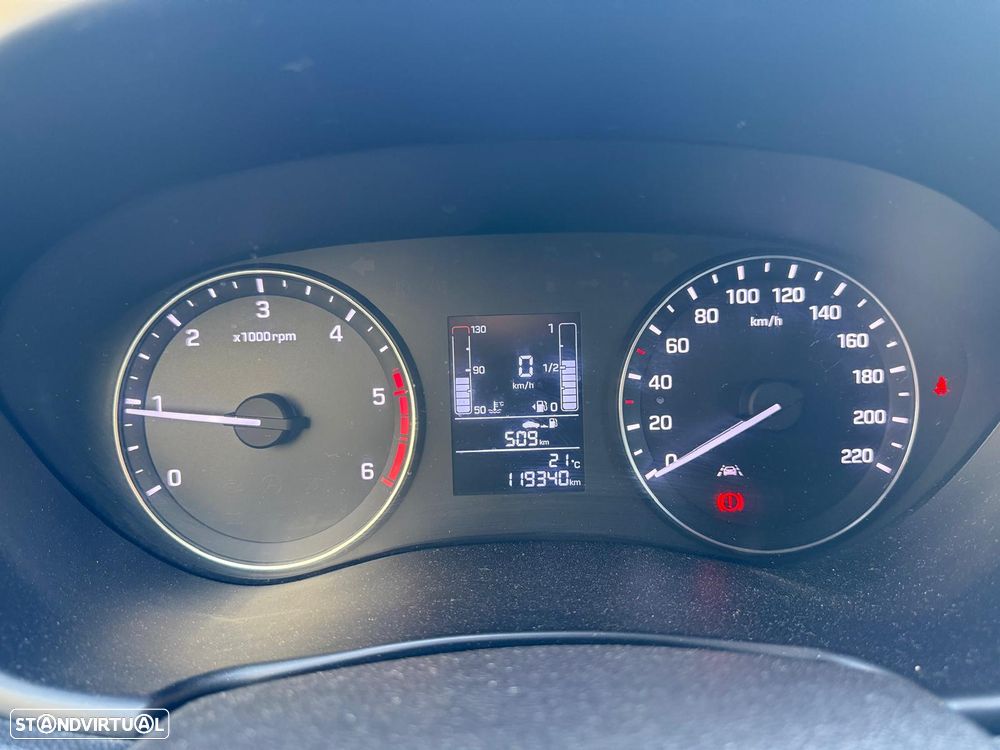 Hyundai i20 1.1 CRDi GO! - 10