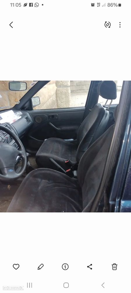 Ford Escort 1.3 CL - 12